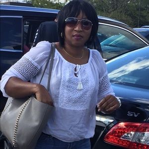 Meet your Posher, Lombanya